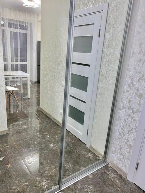 Люкс Апартаменти В Центрі Міста ,Жк Театральний Rivne Bagian luar foto